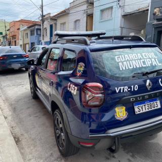 GCM de Bragança Paulista autua veículo com placas adulteradas no Centro (2)