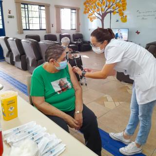 Vacinação gripe Centro Dia do Idoso01