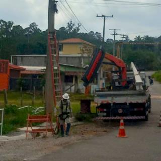 Acesso à Estrada Municipal José Vaccari no Serrinha recebe iluminação em LED 01