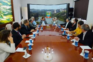 Administração recebe visita de representantes da empresa Arcor (1)