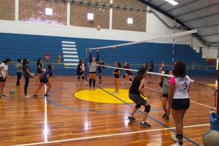 05.04.2022 Treinos de Voleibol retornam a todo vapor e times recém-formados vencem jogos amistosos (1 (3)