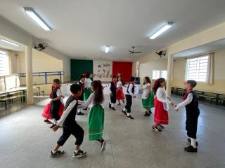 Aulas de italiano estimulam alunos em Bragança Paulista (1)