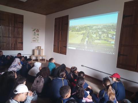 Sala Verde Pindorama intensifica atividades educativas e recebe escolas e parceiros durante o mês de outubro