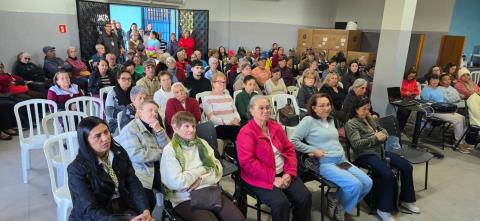 Conscientização e informação marcam evento do Junho Violeta com idosos
