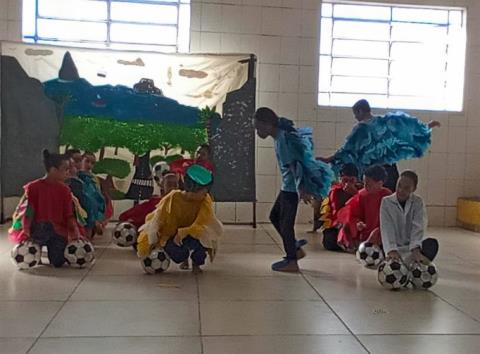 Musical “Rio” encanta público e leva mensagem de preservação ambiental
