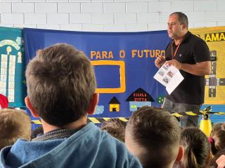22.05.2023 Educação promove palestra sobre Segurança no Trânsito em escolas municipais (1)