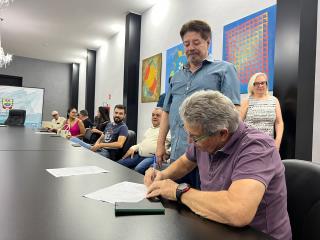 21.10.2024 Prefeitura de Bragança Paulista entrega Declaração de Conformidade ao L (2)