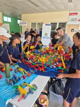 Alunos das escolas municipais participam da VIII Bragantequinha com projetos científicos