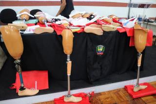 Administração realiza a 21ª entrega de equipamentos de órteses, próteses e cadeiras de rodas (1)