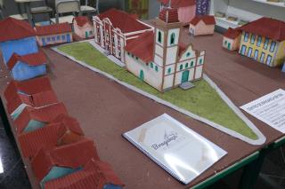 19.07.2023 Alunos da E.E. Prof. Bruno Florenzano expõe maquete sobre Bragança Paulista em 1900 (1)