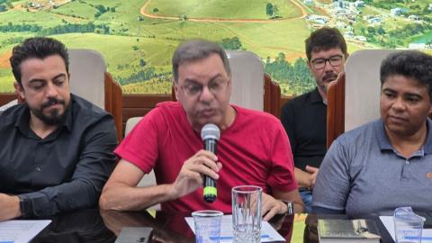 Ato de anúncios oficiais, com novos investimentos, serviços e avanços para o município (14)