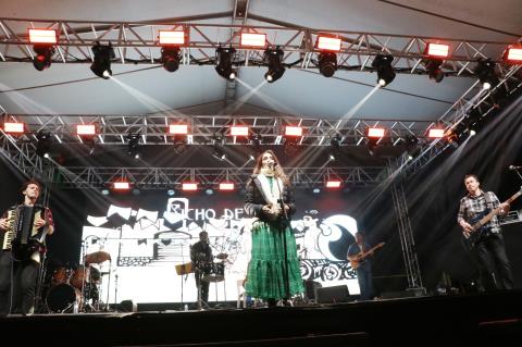 Festival de Inverno - Bicho de Pé