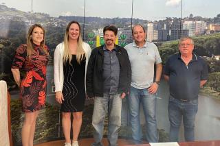 04.08.2022 Prefeito recebe Frente Parlamentar para discussão de demandas  (2)
