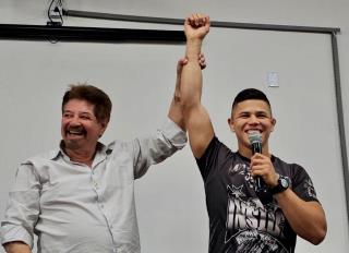 Atleta bragantino vai disputar UFC 02