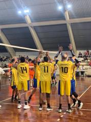 18.07.2022 Equipe de Vôlei masculino de Bragança Paulista estreia no 64ª Jogos Regionais (2)