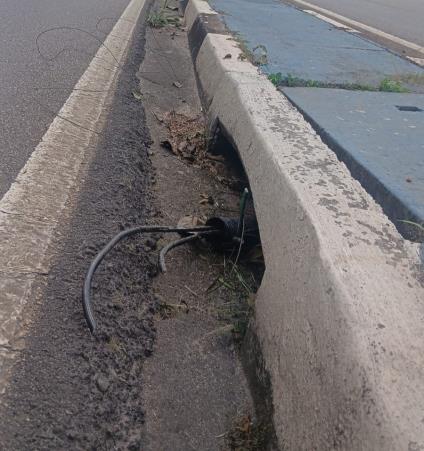 Homem é preso em flagrante furtando cabos de iluminação