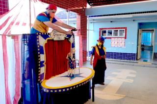 24.06.2022 Escola Municipal Prof. Marisa Valério Pinto recebe Espetáculo Teatral com Marionetes
