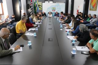 02.08.2023 Prefeitura realiza reunião de planejamento para desfile de 7 de setembro (2)