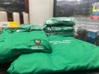 Prefeitura realiza entrega de agasalhos de inverno aos funcionários da Secretaria de Serviços (2)