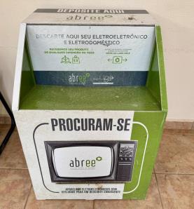 Caixa de coleta resíduos eletrônicos  Paço Municipal