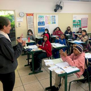 01.06.2022 Aulas de Libras e Braille (2)