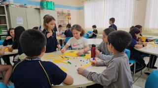 03.10.2023 Explorando o mundo da tecnologia Alunos da rede municipal têm aulas de robótica  (2)