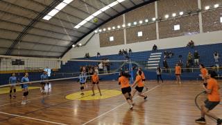 Partida de Vôlei no Festival Estudantil 02