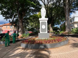 Novo paisagismo Praça do Rosário 02