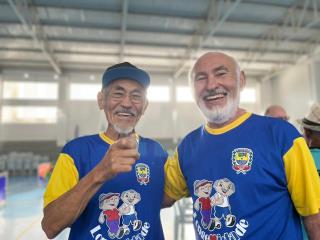 Dupla Akio Maeda e Vitorino Duarte Freire ganhou ouro no dominó masculino