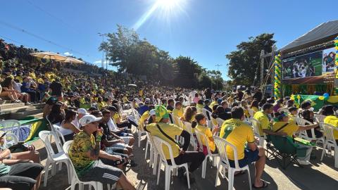 Arena do Lago lota e Fan Fest reúne multidão em vitória do Brasil na Copa 02
