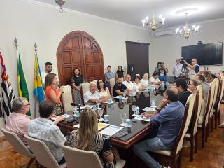 Entrega de Termos de Posse da terceira fase do Pró-Indústria e Pró-Emprego 02