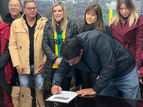 Nome de Nivaldo Caixa é eternizado no Galpão de Eventos do Posto de Monta 02