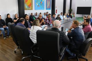 02.08.2023 Prefeitura realiza reunião de planejamento para desfile de 7 de setembro (3)