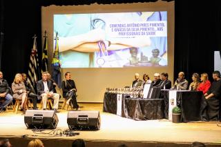 06.05.2022 Prefeitura homenageia profissionais da saúde pelos serviços prestados à população (7)