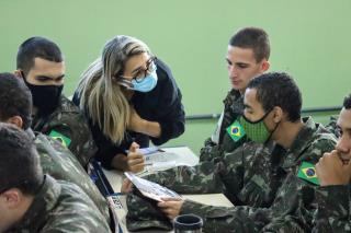 09.05.2022 Equipe do Programa IST, HIVAIDS e Hepatites Virais realiza palestra aos Atiradores do (4)