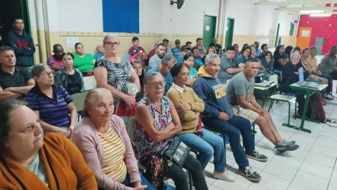 Reunião com moradores do Green Park discute avanços no processo de regularização dos lotes