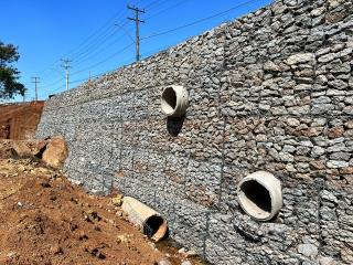 Construção de muro de gabião na Av dos Imigrantes 03