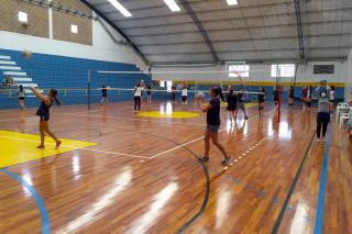 05.04.2022 Treinos de Voleibol retornam a todo vapor e times recém-formados vencem jogos amistosos (1 (5)