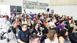 Coordenadoria de Políticas Públicas para Mulheres participa de palestras sobre a violência contra a mulhe