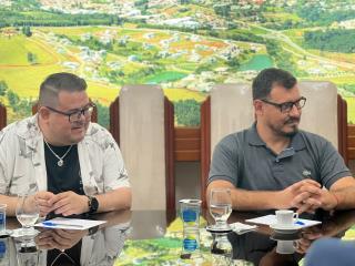 Prefeitura de Bragança Paulista recebe visita do deputado estadual Márcio Nakashima (4)