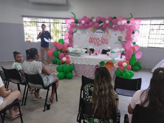 Prefeitura entrega kits de enxoval a gestantes no Projeto Arco-Íris (4)