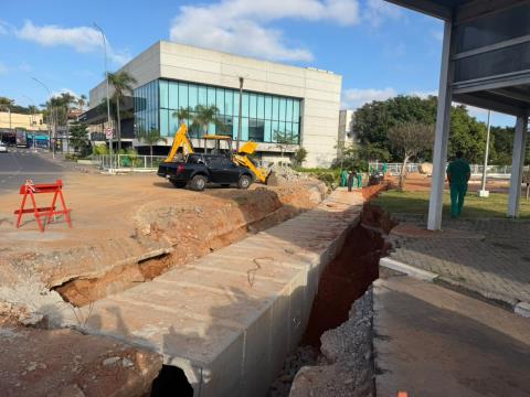 Obra de recuperação avança para nova etapa no Terminal Urbano Turístico 03