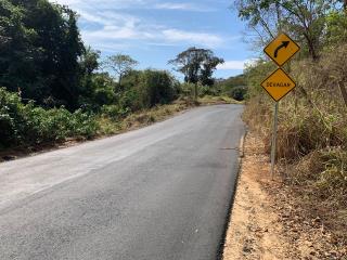 Estrada José Vaccari, no bairro da Serrinha