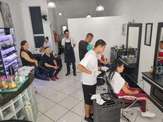 Cursos de Barbeiro e Cabeleireiro 01