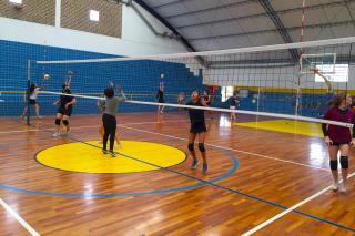 05.04.2022 Treinos de Voleibol retornam a todo vapor e times recém-formados vencem jogos amistosos (1)