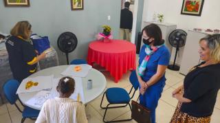 Prefeito e Primeira-Dama visitam sede do Fundo Social (3)