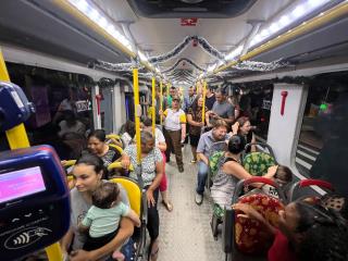 Ônibus iluminado  (4)