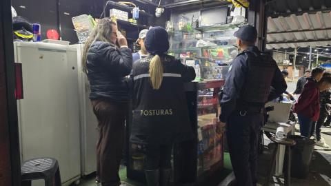 Operação Impacto Noturno realiza vistorias e interrompe atividades irregulares 04