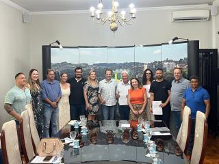 Entrega de Termos de Posse da terceira fase do Pró-Indústria e Pró-Emprego 04