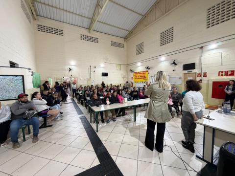Saúde e Educação realizam reunião com pais da E.M. Prof.ª Maria Lossasso Sabella